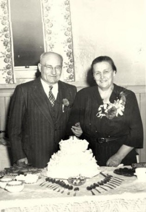 John and Anna Marie Gura on their 40th wedding anniversary, 2 February 1948